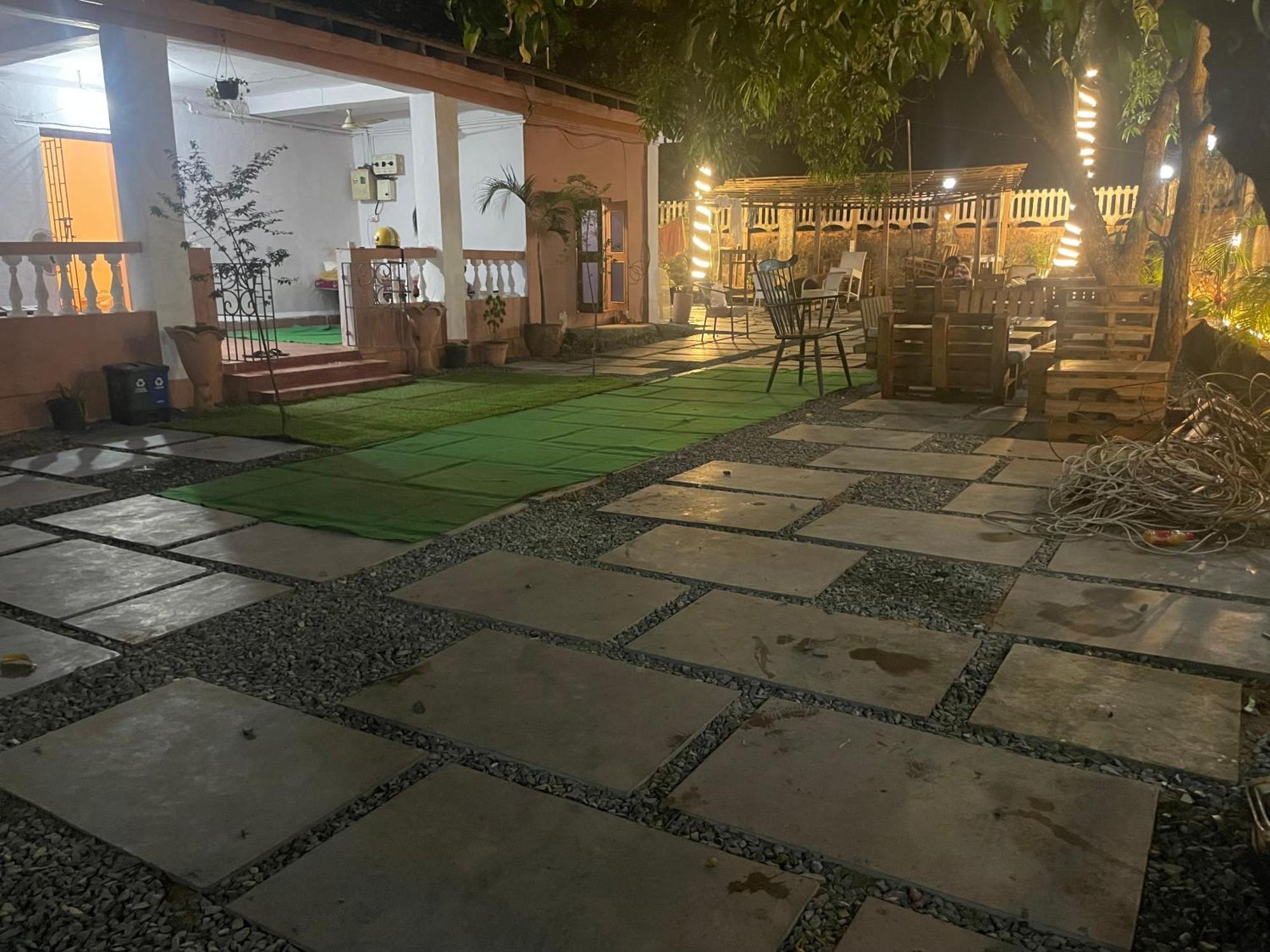Streetmates Hostel Anjuna Exterior photo